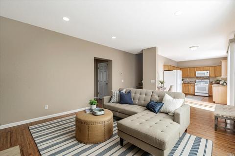 8425 Old Oak Rd, Windsor, CA 95492 photo 10