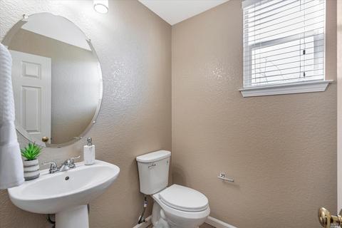 8425 Old Oak Rd, Windsor, CA 95492 photo 31