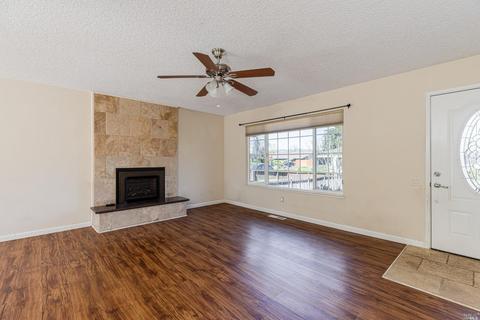 8467 Loretto Ave, Cotati, CA 94931 photo 3