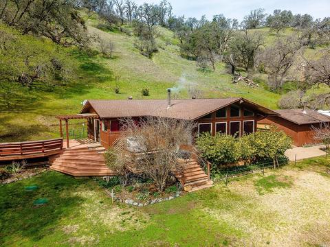 5781 Kirk Dr, Redwood Valley, CA 95470