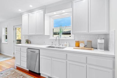 1420 D St, Napa, CA 94559 photo 8
