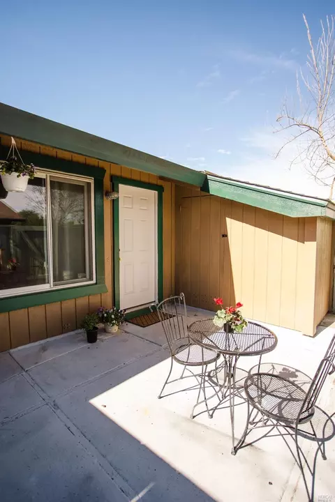 423 Lincoln Ave, Cotati, CA 94931 photo 2
