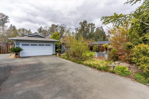 808 Colleen Dr, Windsor, CA 95492 photo 3