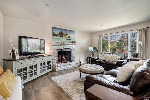 808 Colleen Dr, Windsor, CA 95492 photo 12