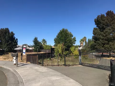 472 River View Dr, Ukiah, CA 95482 photo 3