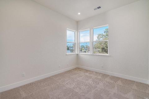 1024 Del Roble Ln, Windsor, CA 95492 photo 15