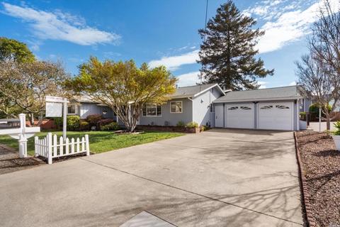 2164 Shurtleff Ave, Napa, CA 94559
