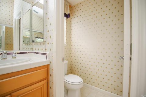 834 Ruby Dr, Vacaville, CA 95687 photo 32