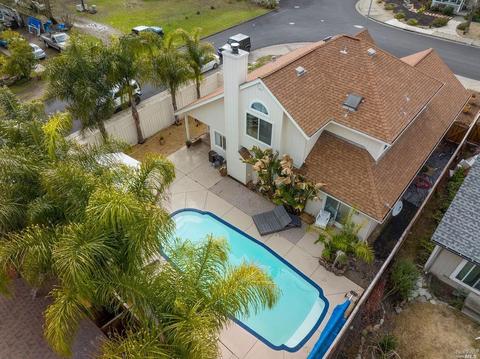 302 Desiree Pl, Windsor, CA 95492