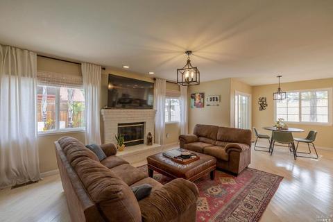 302 Desiree Pl, Windsor, CA 95492 photo 7