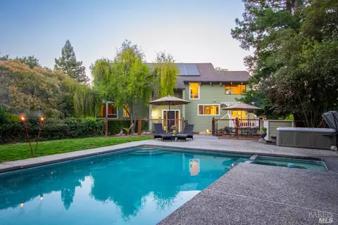 3616 Williams Rd, Santa Rosa, CA 95404