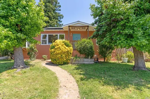 16 Vendola Dr, San Rafael, CA 94903