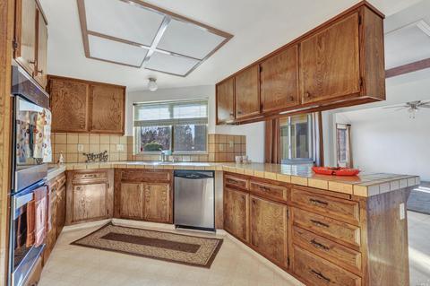 4708 Sunny Pl, Concord, CA 94521 photo 9
