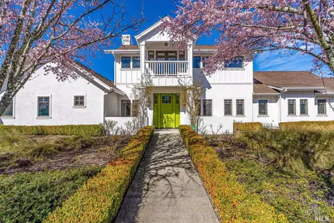910 Highland Ct, Calistoga, CA 94515