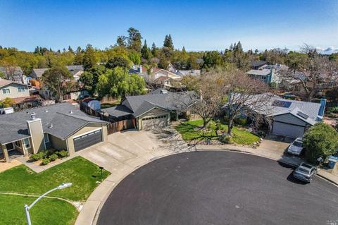 619 Cornell Ct, Vacaville, CA 95687 photo 4