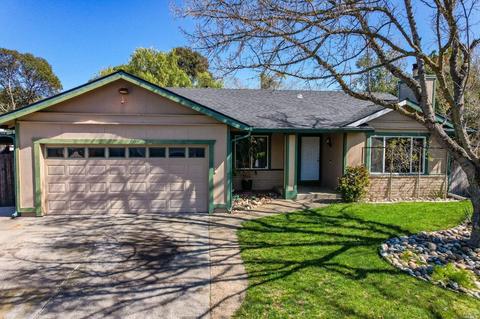 619 Cornell Ct, Vacaville, CA 95687 photo 2