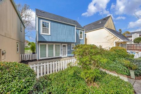 8366 Windmill Farms Dr, Cotati, CA 94931 photo 1