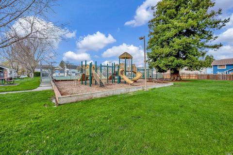 8366 Windmill Farms Dr, Cotati, CA 94931 photo 34