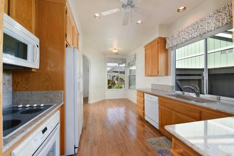 807 Fred Waring Ct, Windsor, CA 95492 photo 3