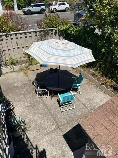 170 John St, Oakland, CA 94611 photo 3
