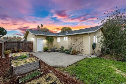 236 Gregory Ln, Fairfield, CA 94533 photo 2