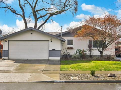 3581 Beckworth Dr, Napa, CA 94558