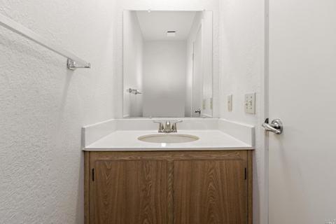1752 Stuart Ct, Benicia, CA 94510 photo 7