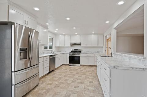 18450 Walker Rd, Willits, CA 95490 photo 13