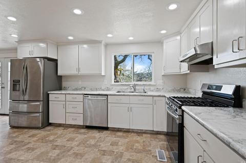 18450 Walker Rd, Willits, CA 95490 photo 15