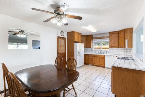 24 Fairview Ct, Ukiah, CA 95482 photo 12