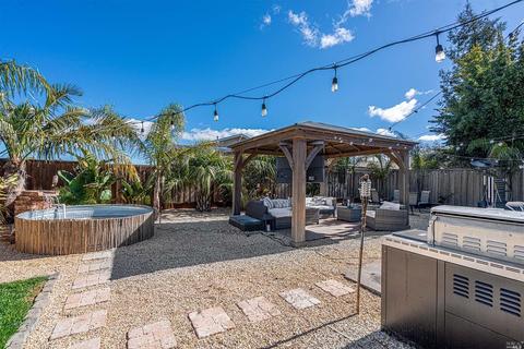 1332 Mcgregor Ave, Petaluma, CA 94954 photo 28