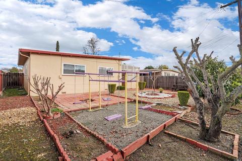 331 Utah St, Fairfield, CA 94533 photo 38
