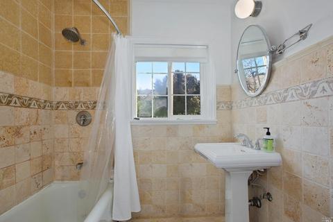 515 Pine St, Sausalito, CA 94965 photo 8