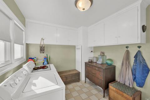 1517 E St, Napa, CA 94559 photo 19