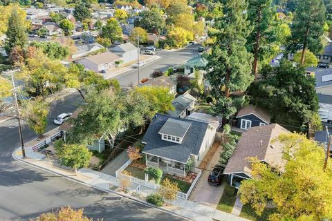 1517 E St, Napa, CA 94559 photo 4