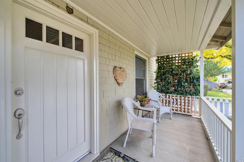 1517 E St, Napa, CA 94559 photo 7
