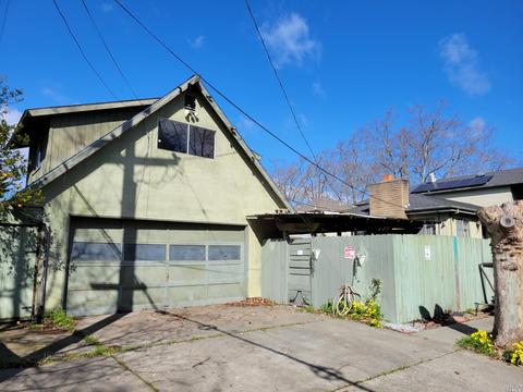 1745 Illinois St, Vallejo, CA 94590 photo 3
