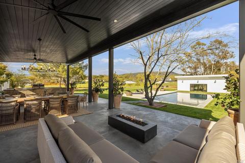 21815 Pearson Ave, Sonoma, CA 95476