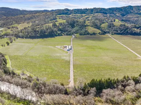 6620 W Dry Creek Rd, Healdsburg, CA 95448