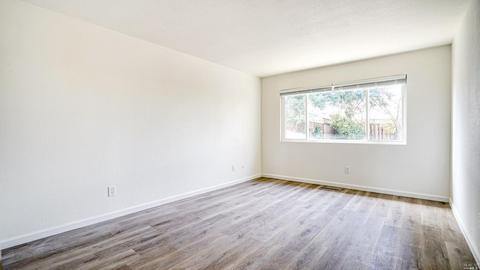 844 Daniel Dr, Petaluma, CA 94954 photo 14