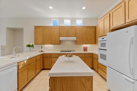 1231 Eagle Dr, Windsor, CA 95492 photo 9