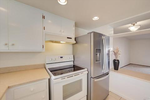125 Sequoia Dr, Vacaville, CA 95687 photo 17