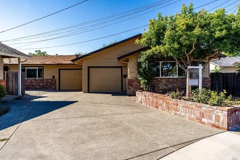 1523-1525 Shepard Ct, Santa Rosa, CA 95405