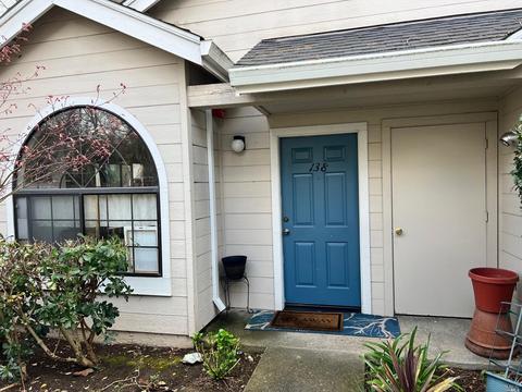 138 Golden Gate Cir, Napa, CA 94558