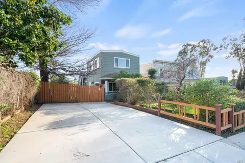 719 Pennsylvania St, Vallejo, CA 94590 photo 2