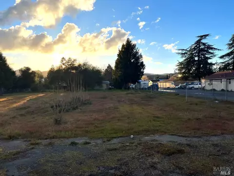 3260 N State St, Ukiah, CA 95482 photo 6