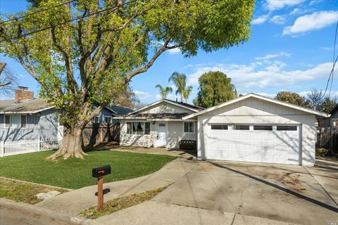426 Hamilton Dr, Fairfield, CA 94533 photo 3