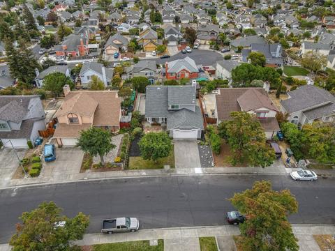 225 Cimarron Dr, Vallejo, CA 94589 photo 3