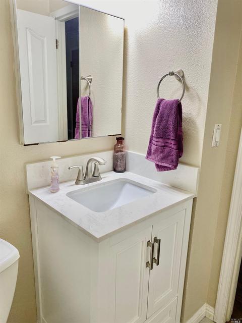 396 E Pacific Ave, Fairfield, CA 94533 photo 9