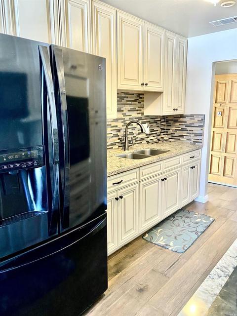 396 E Pacific Ave, Fairfield, CA 94533 photo 2